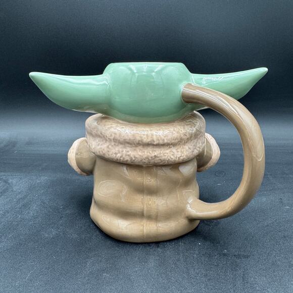 Star Wars Yoda Mug - Picture 3 of 8